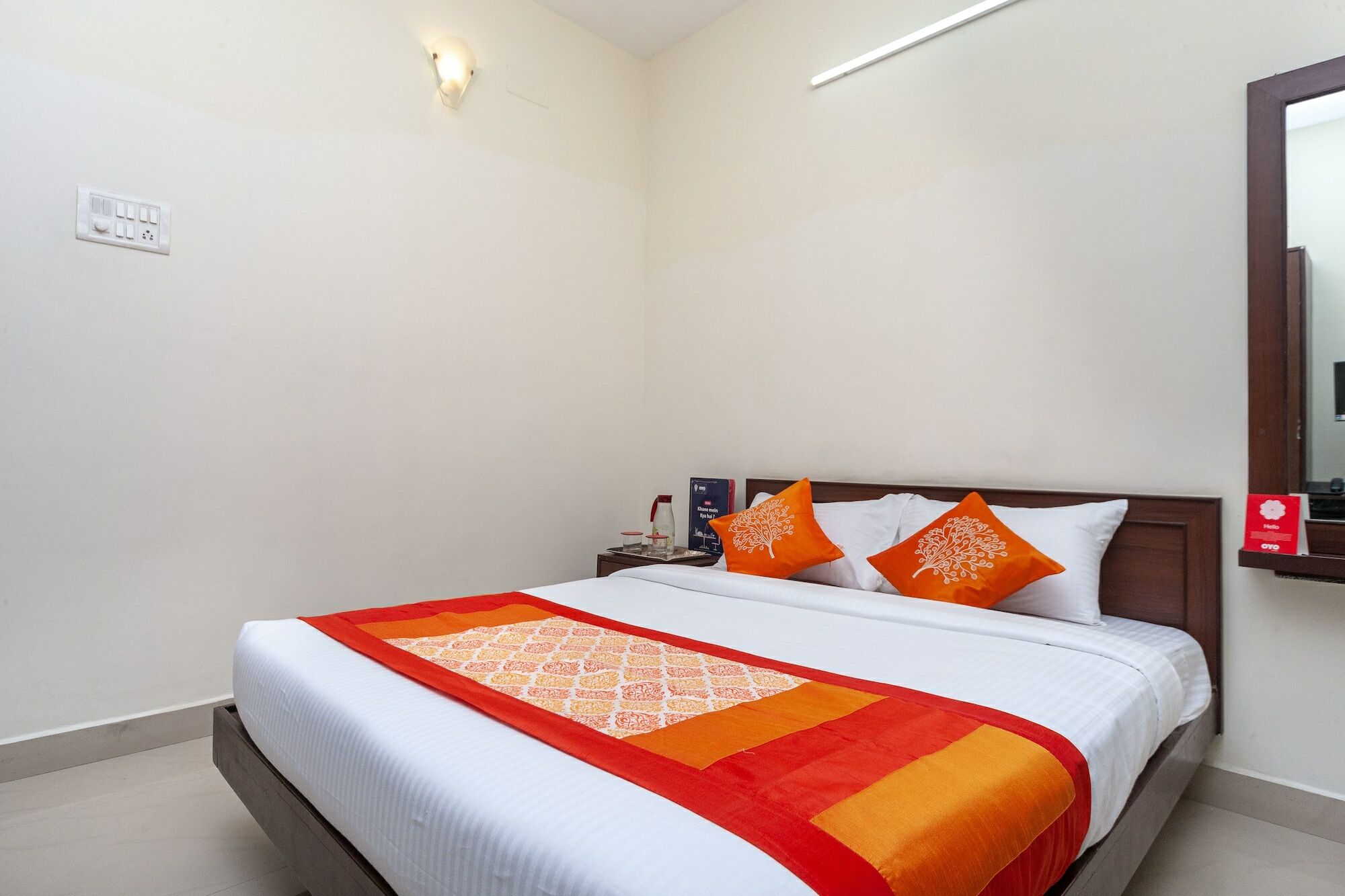 Oyo 22019 Skye Service Apartments Ченнаи Экстерьер фото
