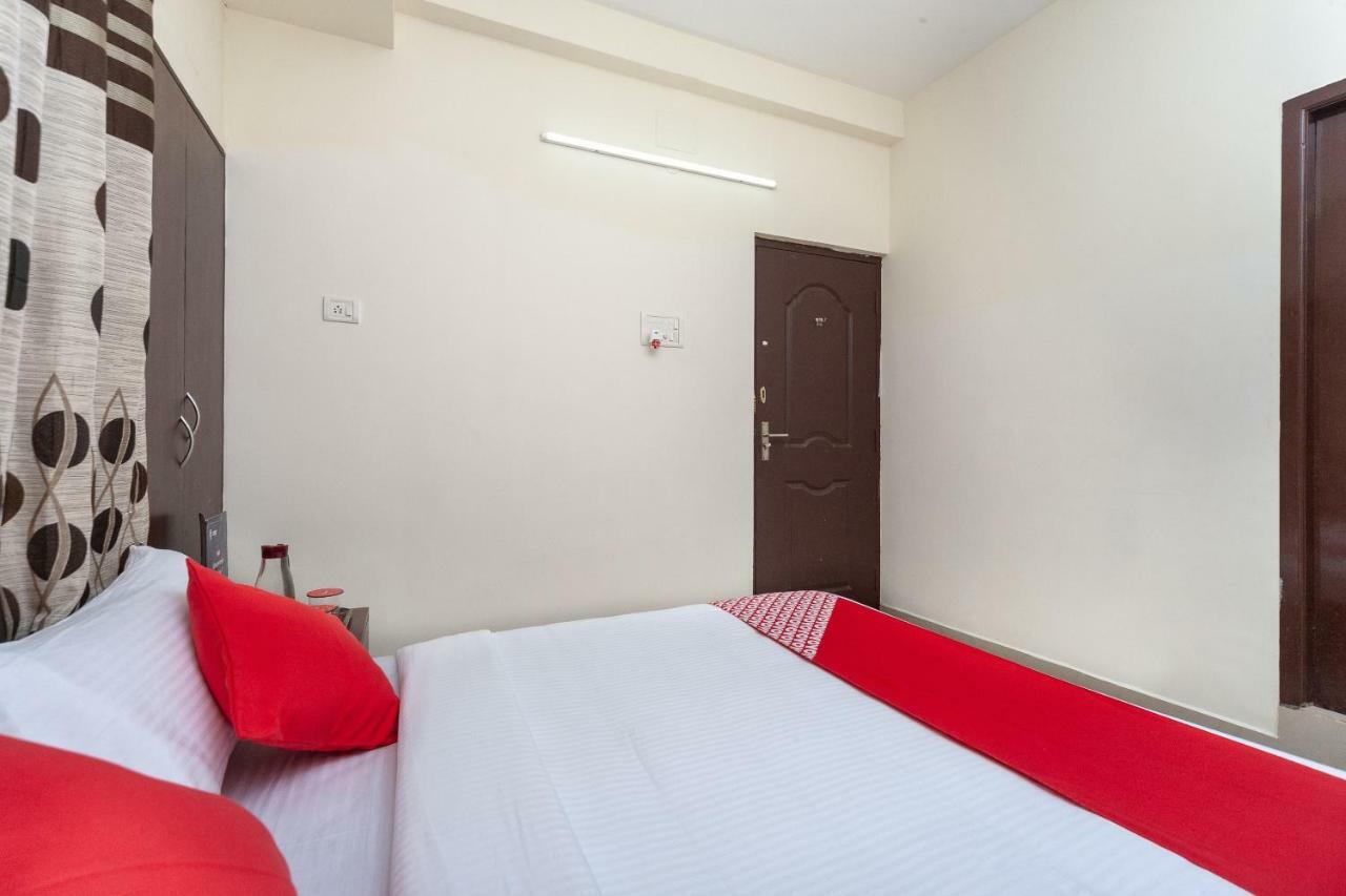 Oyo 22019 Skye Service Apartments Ченнаи Экстерьер фото