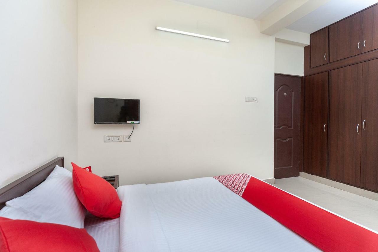Oyo 22019 Skye Service Apartments Ченнаи Экстерьер фото
